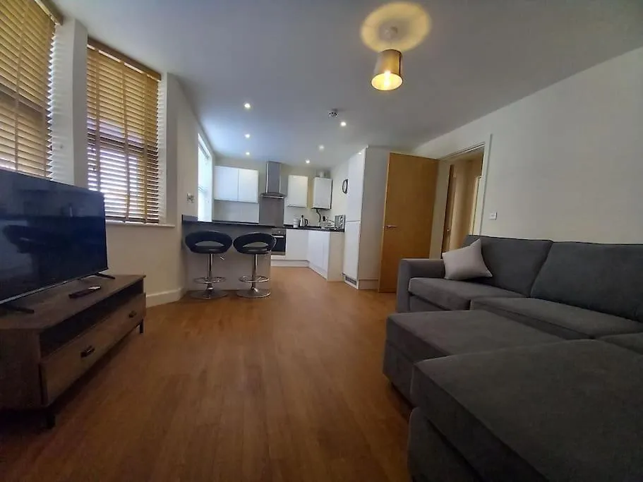 Comfortable And Spacious 2 Bedrooms Free Parking Nottingham